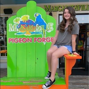 Meet your Posher, Andi